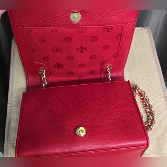 EUC Tory Burch Crossbody Bag - Quilted Bag w/GHW - Picture 10 of 13